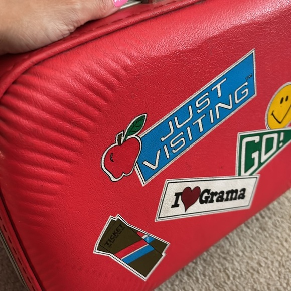 Vintage Child Suitcase - Picture 10 of 10